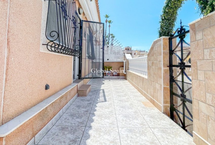 Resale - APARTMENT -
LOS ALCÁZARES