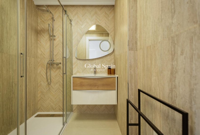 Resale - APARTMENT -
LOS BALCONES - LOS ALTOS - Costa Blanca