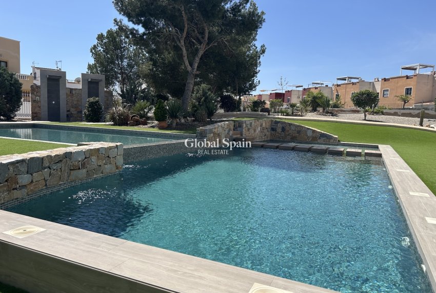 Resale - APARTMENT -
LOS BALCONES - LOS ALTOS - Costa Blanca