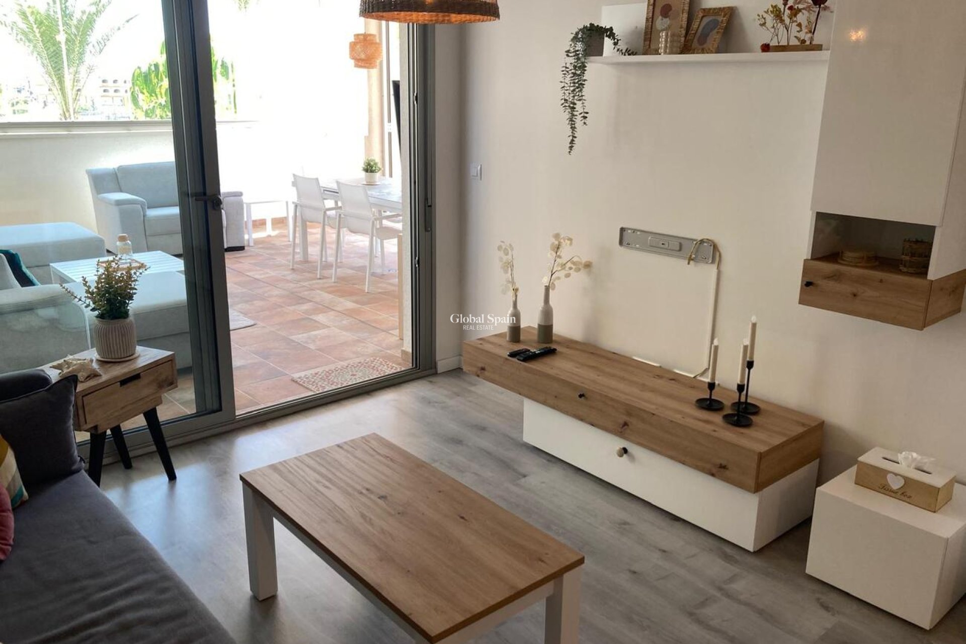 Resale - APARTMENT -
LOS DOLSES - Costa Blanca