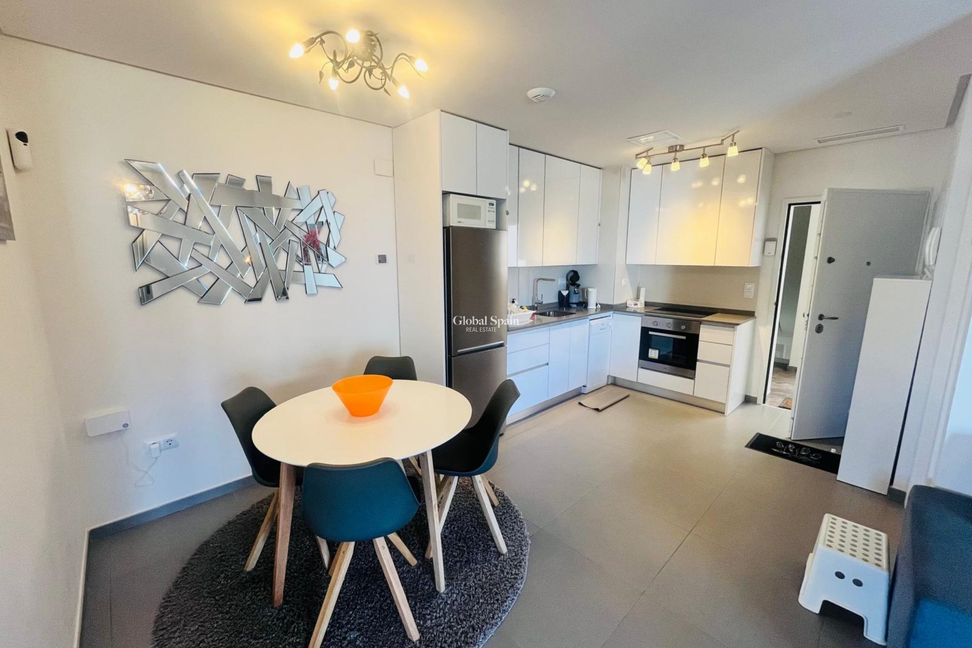 Resale - APARTMENT -
LOS DOLSES - Inland