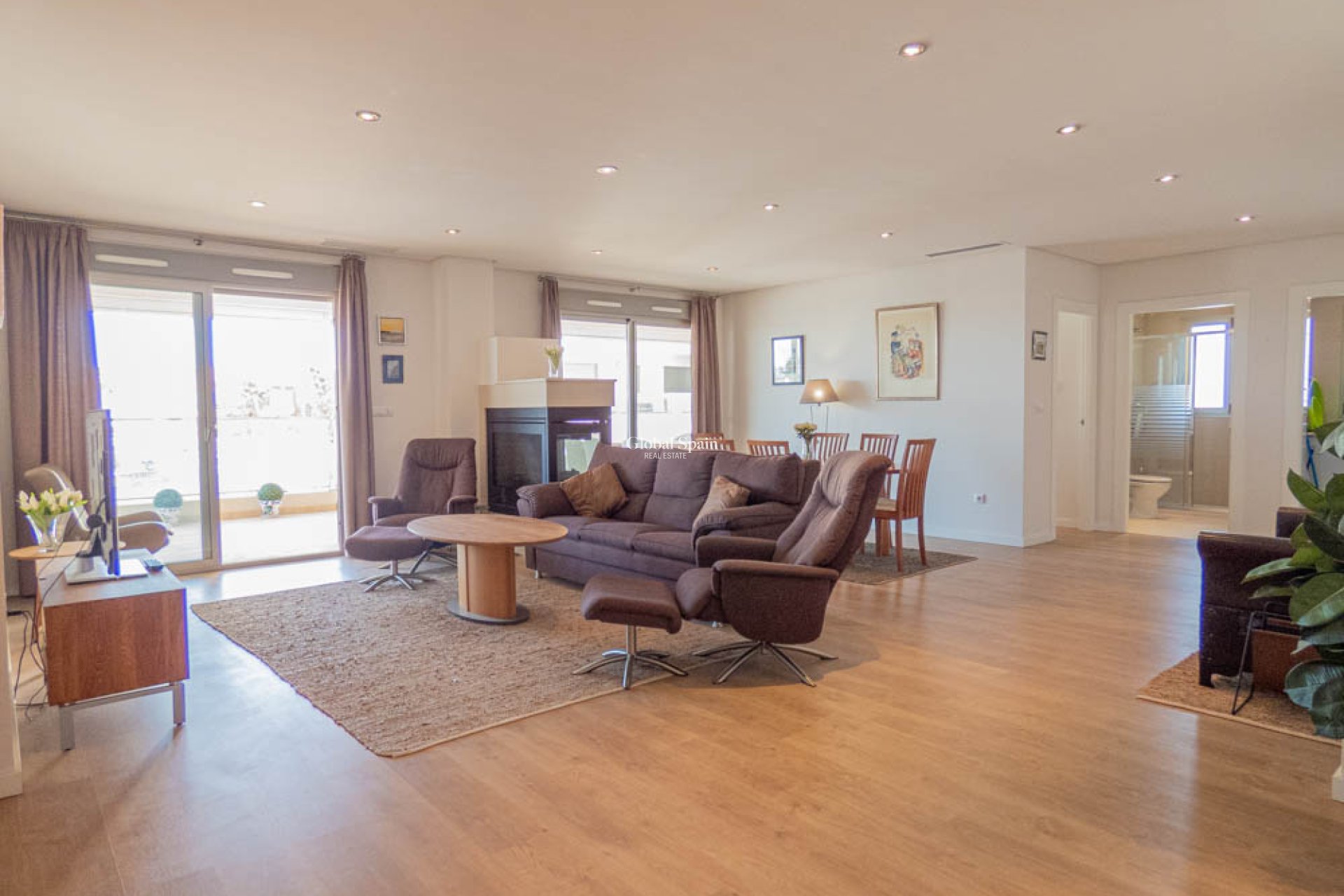 Resale - APARTMENT -
LOS DOLSES - Inland