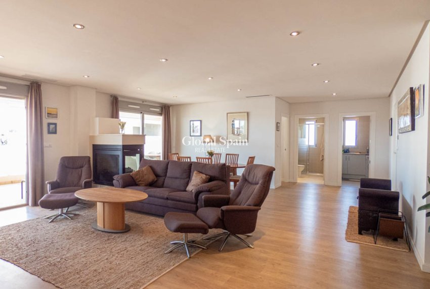 Resale - APARTMENT -
LOS DOLSES - Inland