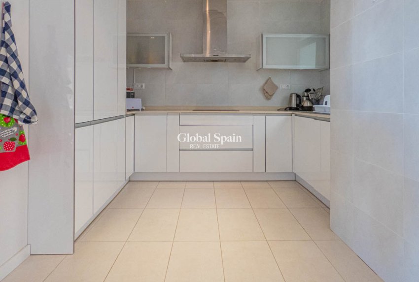 Resale - APARTMENT -
LOS DOLSES - Inland