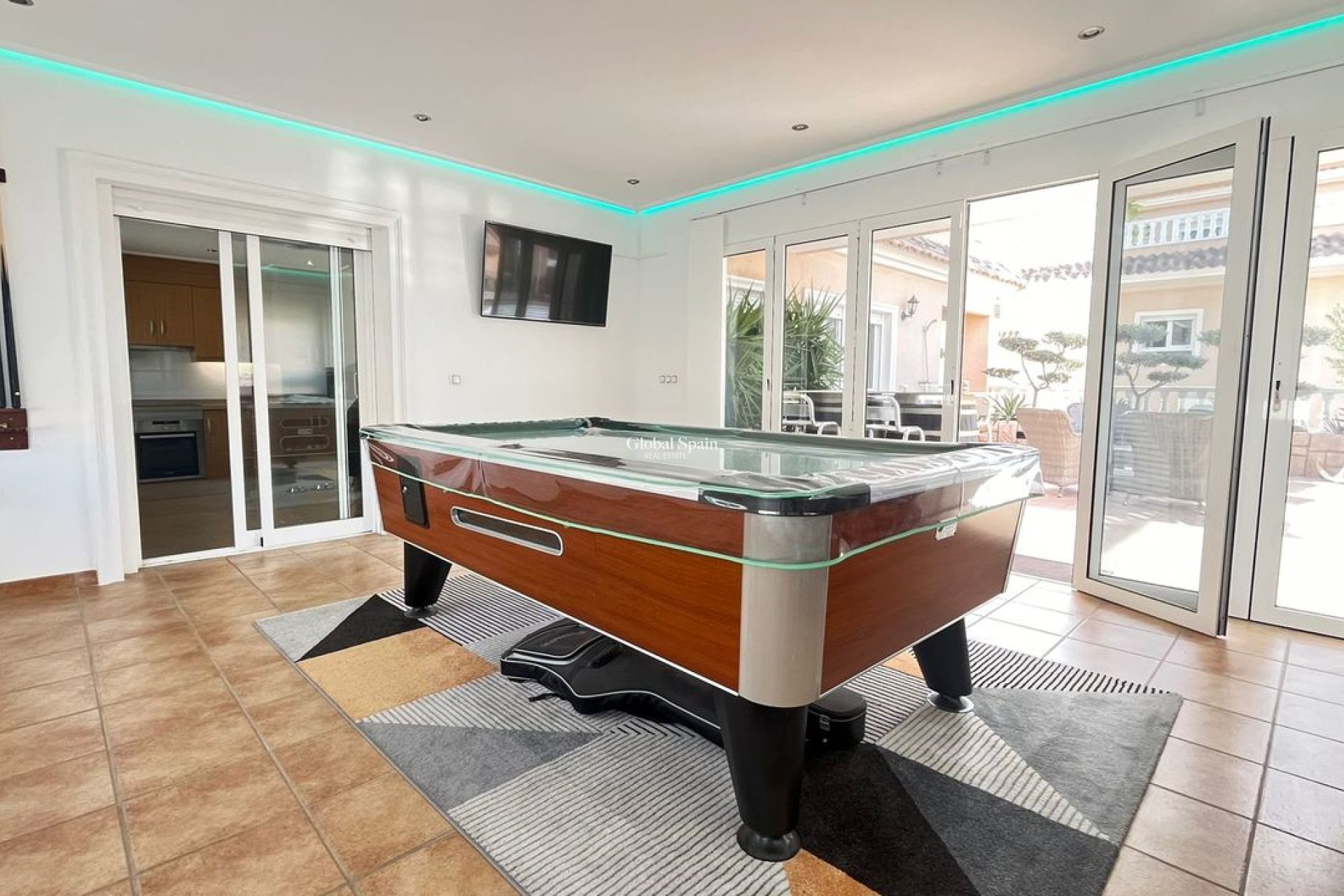 Resale - APARTMENT -
LOS DOLSES - Inland