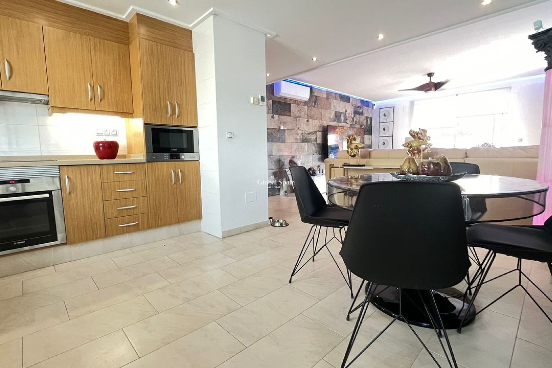 Resale - APARTMENT -
LOS DOLSES - Inland