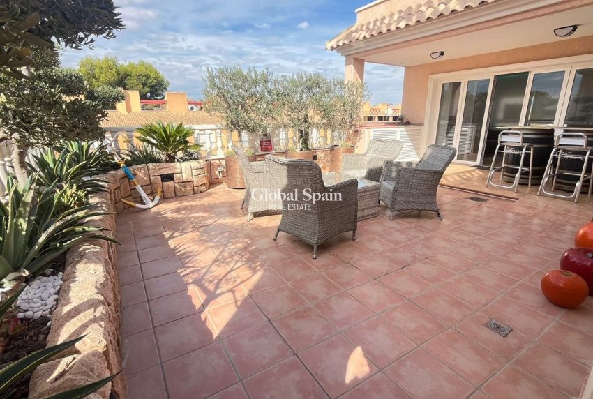 Resale - APARTMENT -
LOS DOLSES - Inland