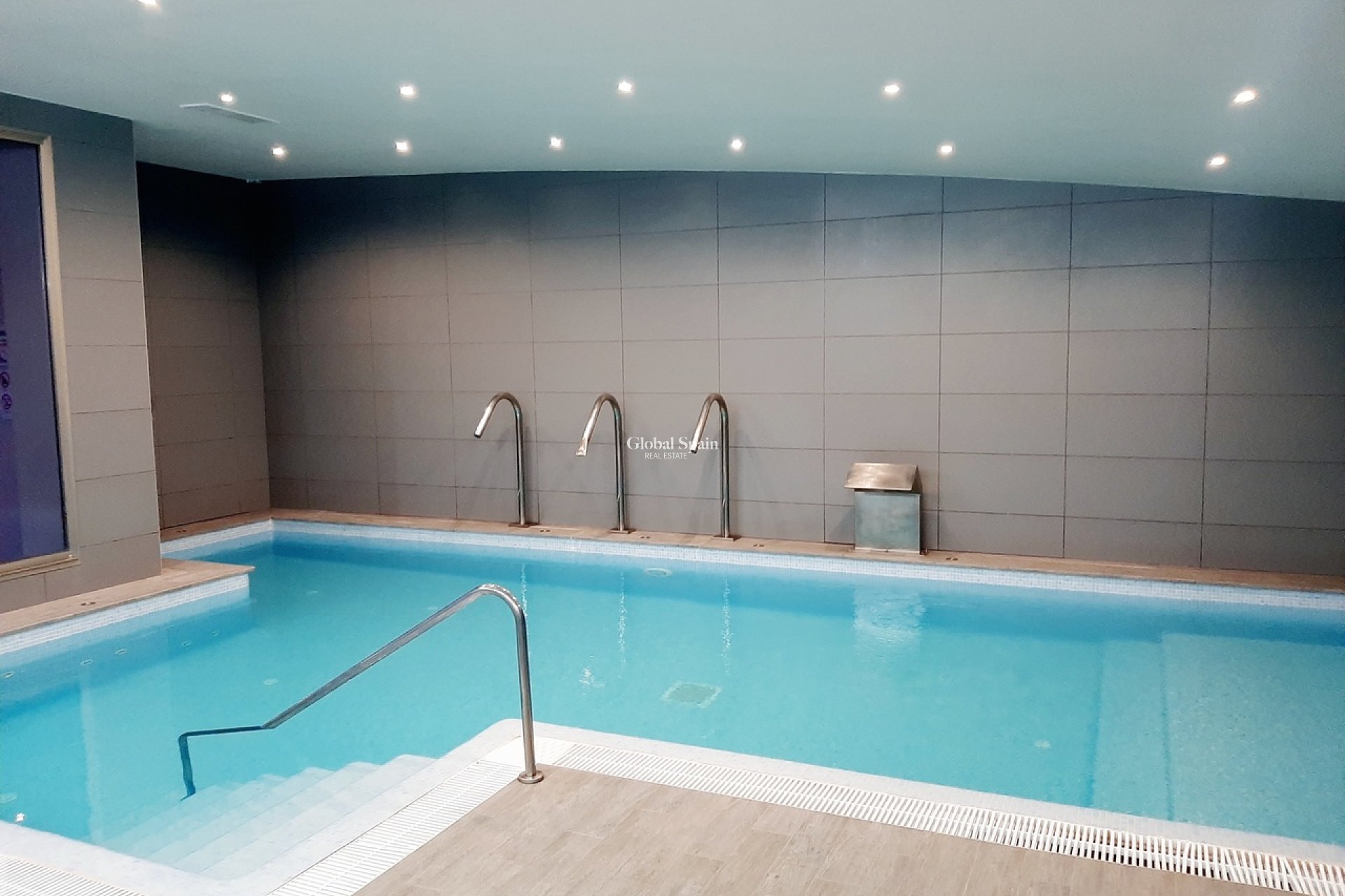 Resale - APARTMENT -
LOS DOLSES - Inland