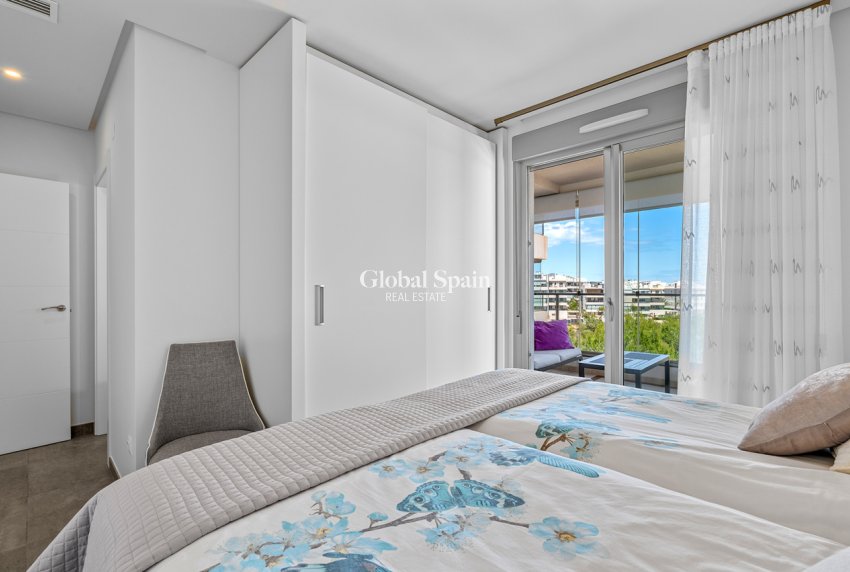 Resale - APARTMENT -
LOS DOLSES - Inland