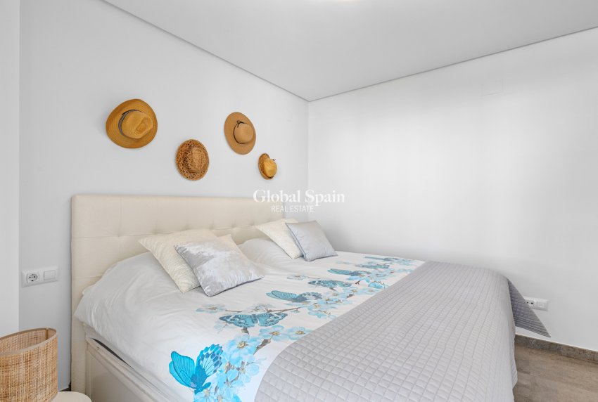Resale - APARTMENT -
LOS DOLSES - Inland