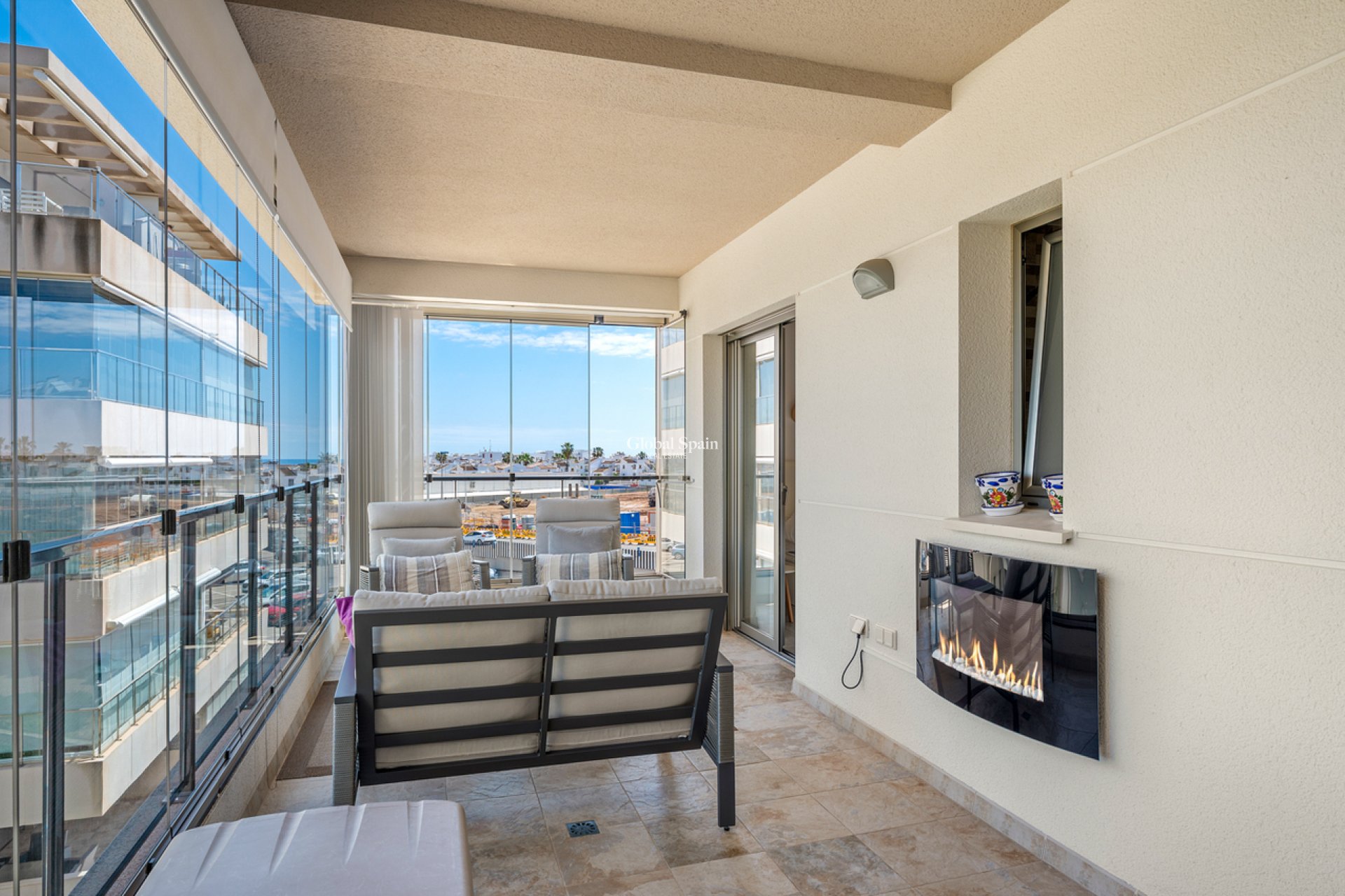 Resale - APARTMENT -
LOS DOLSES - Inland