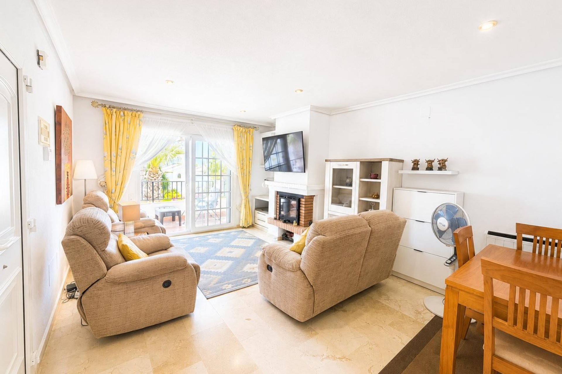 Resale - APARTMENT -
LOS DOLSES - Inland