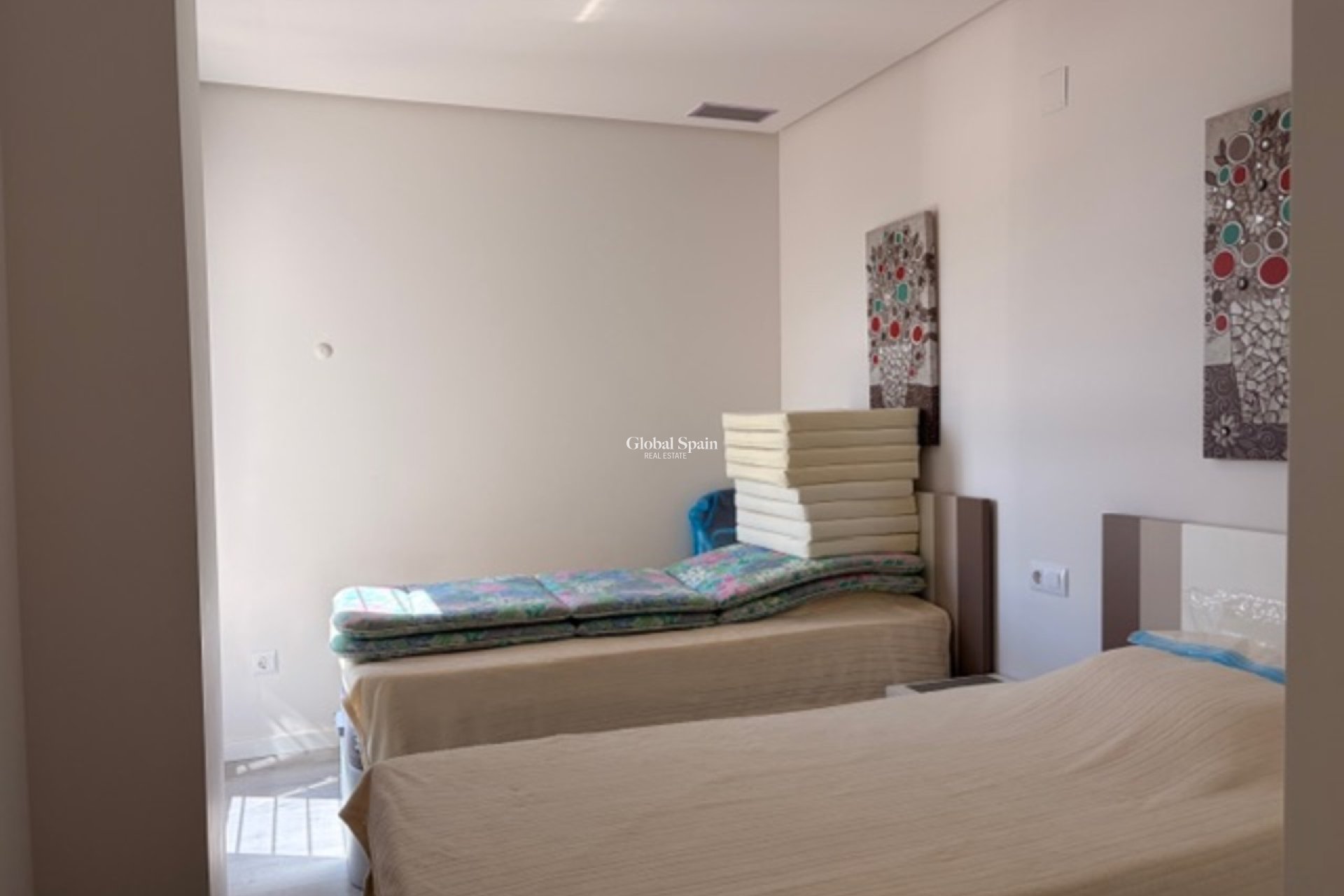 Resale - APARTMENT -
LOS DOLSES - Inland