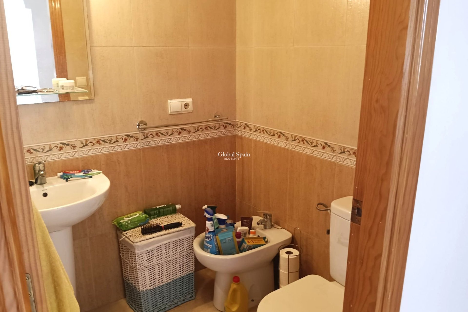 Resale - APARTMENT -
LOS MONTESINOS - Urbanizacion montesol