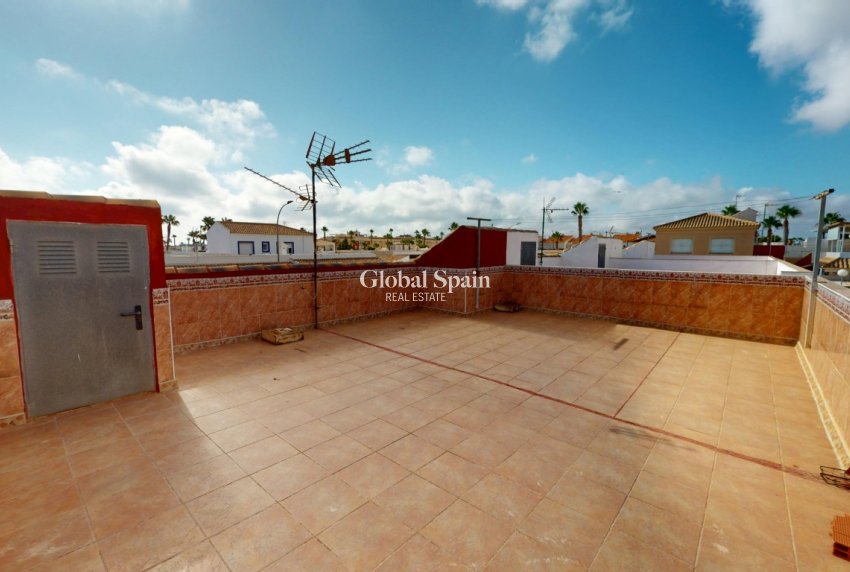 Resale - APARTMENT -
LOS NAREJOS - Costa Calida