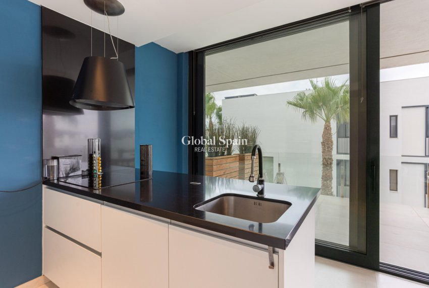 Resale - APARTMENT -
MAR DE CRISTAL - Costa Calida