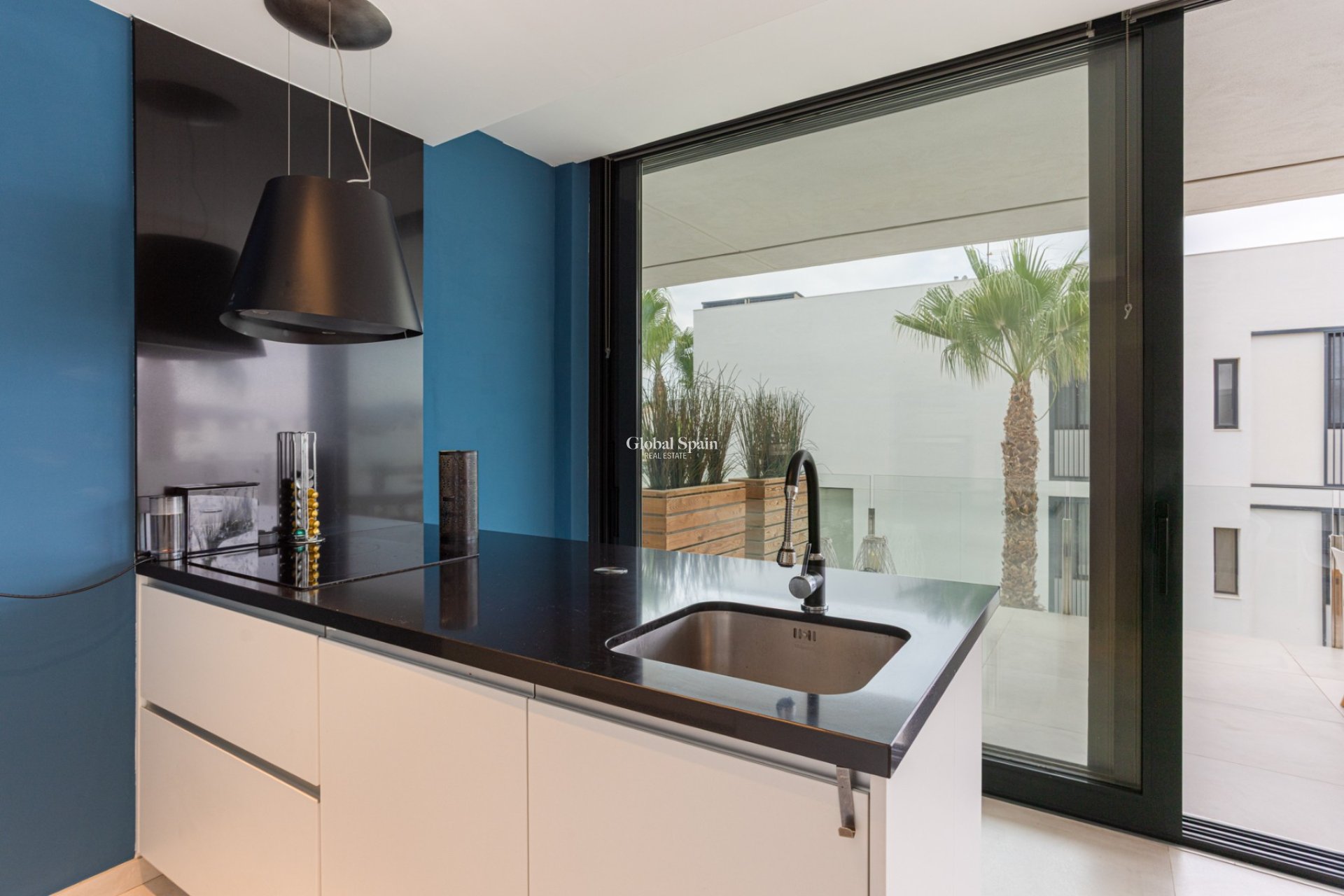 Resale - APARTMENT -
MAR DE CRISTAL - Costa Calida