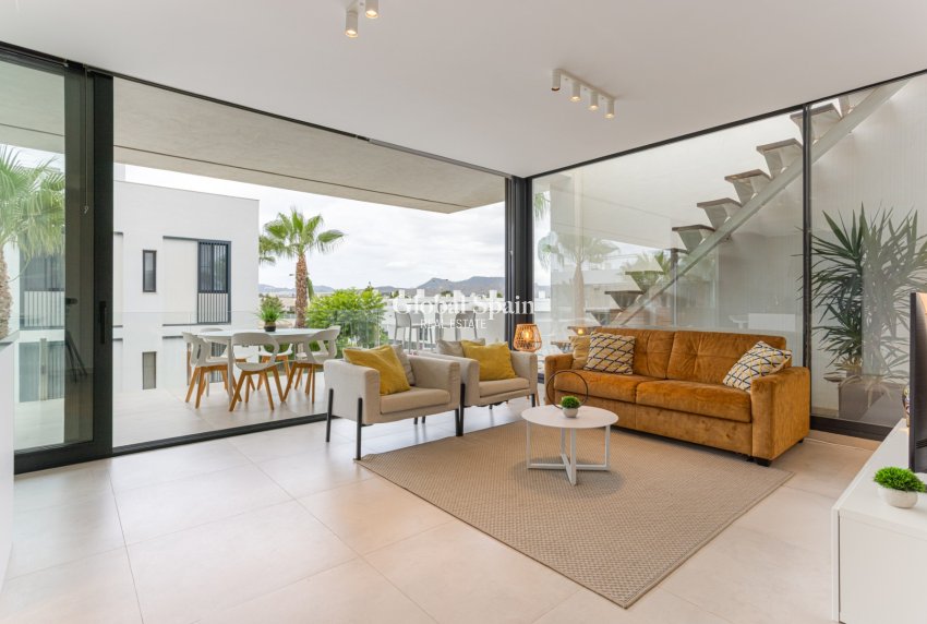 Resale - APARTMENT -
MAR DE CRISTAL - Costa Calida