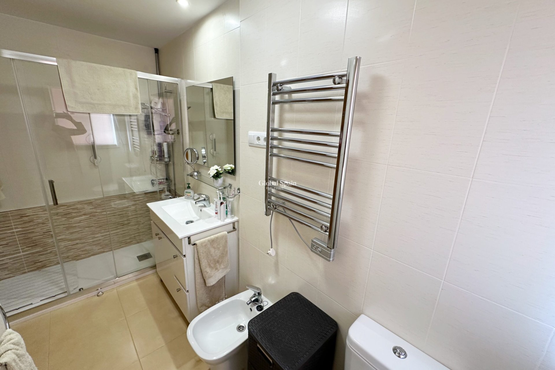 Resale - APARTMENT -
MAR MENOR GOLF RESORT - Inland