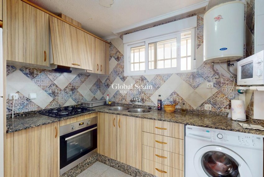 Resale - APARTMENT -
MIL PALMERAS  - Costa Blanca