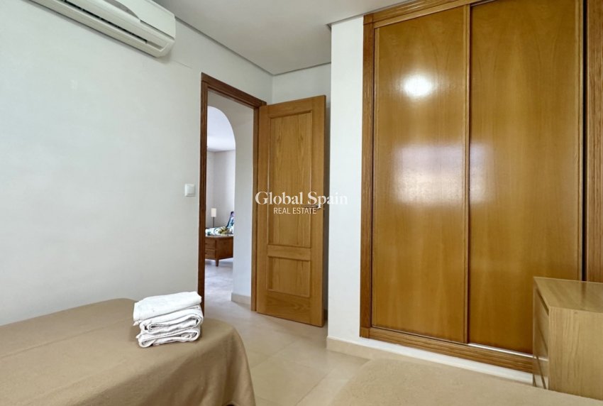 Resale - APARTMENT -
MIL PALMERAS  - Costa Blanca