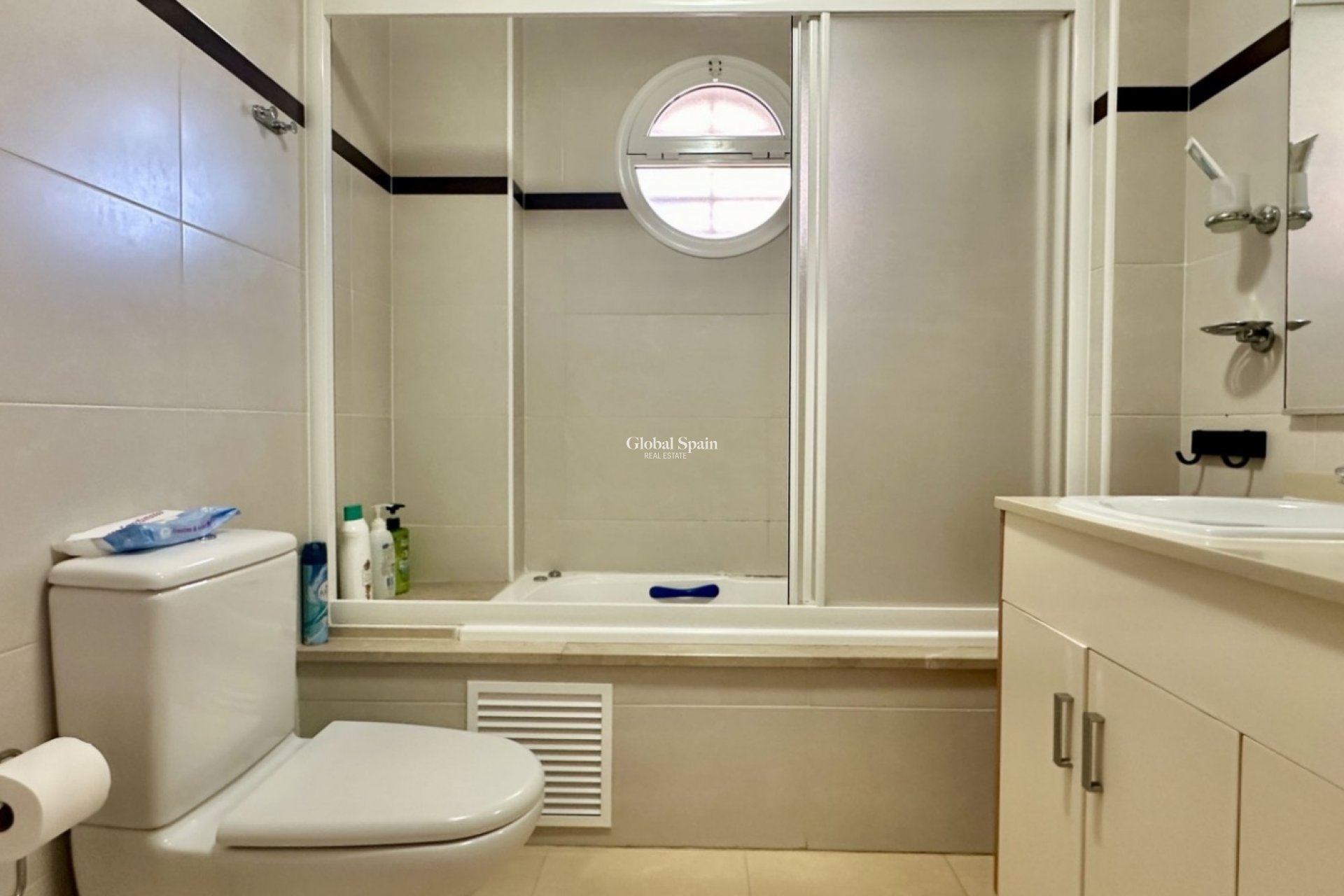 Resale - APARTMENT -
MIL PALMERAS  - Costa Blanca