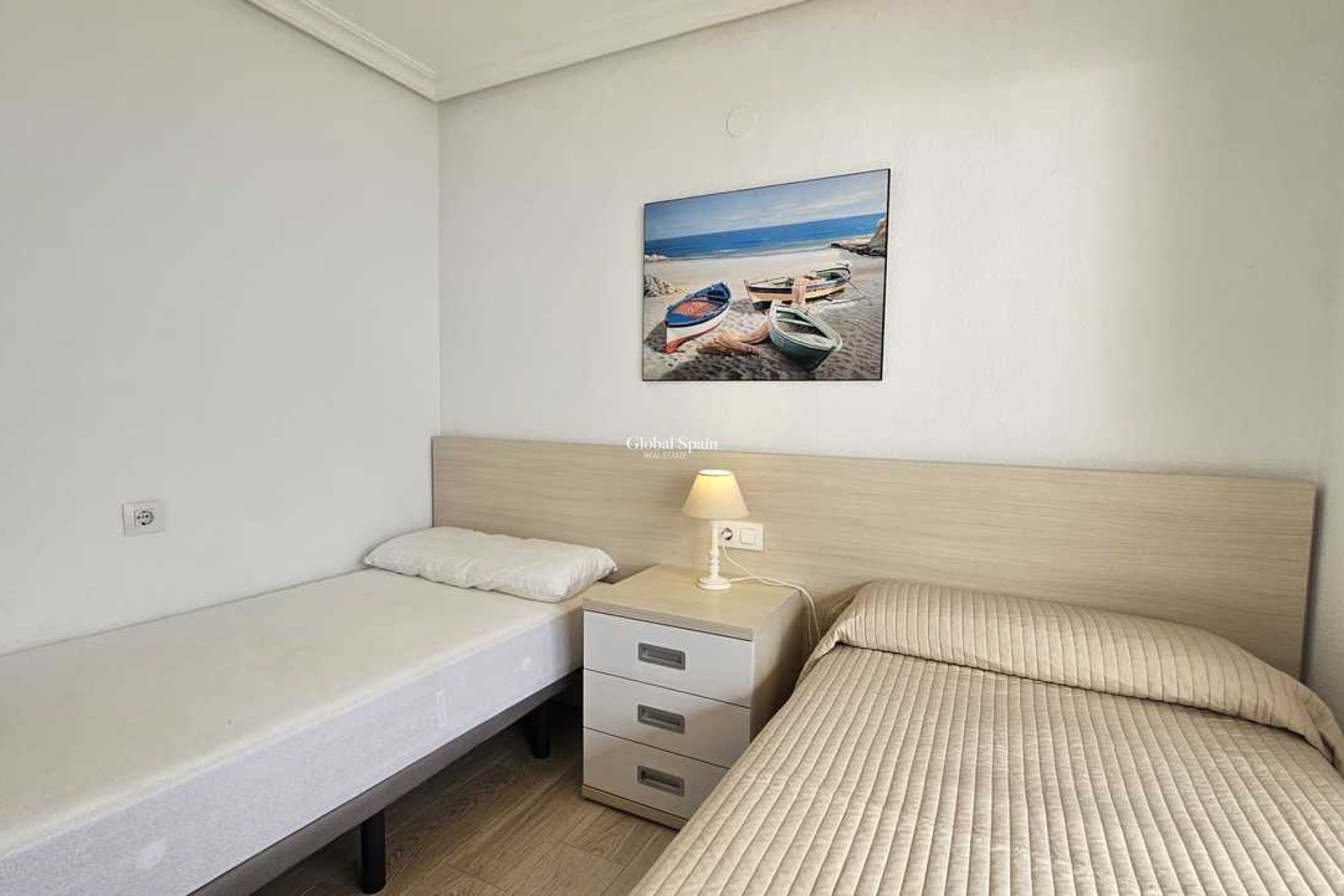 Resale - APARTMENT -
MIL PALMERAS  - Costa Blanca