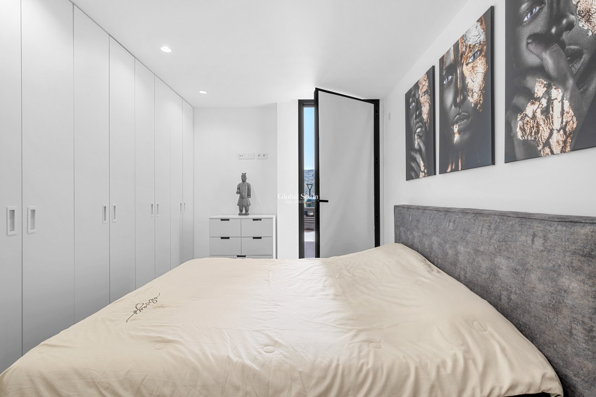 Resale - APARTMENT -
MONFORTE DEL CID - Inland