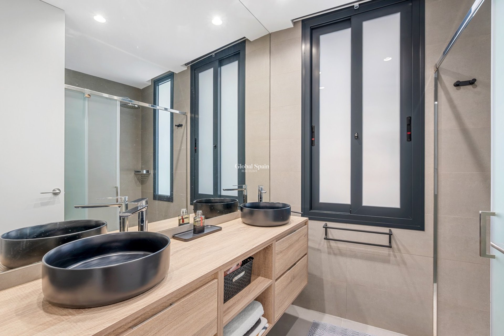 Resale - APARTMENT -
MONFORTE DEL CID - Inland