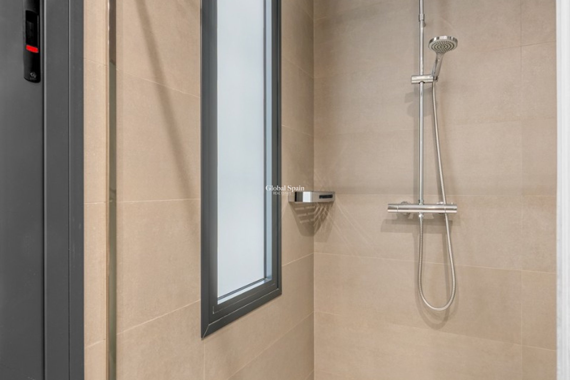 Resale - APARTMENT -
MONFORTE DEL CID - Inland