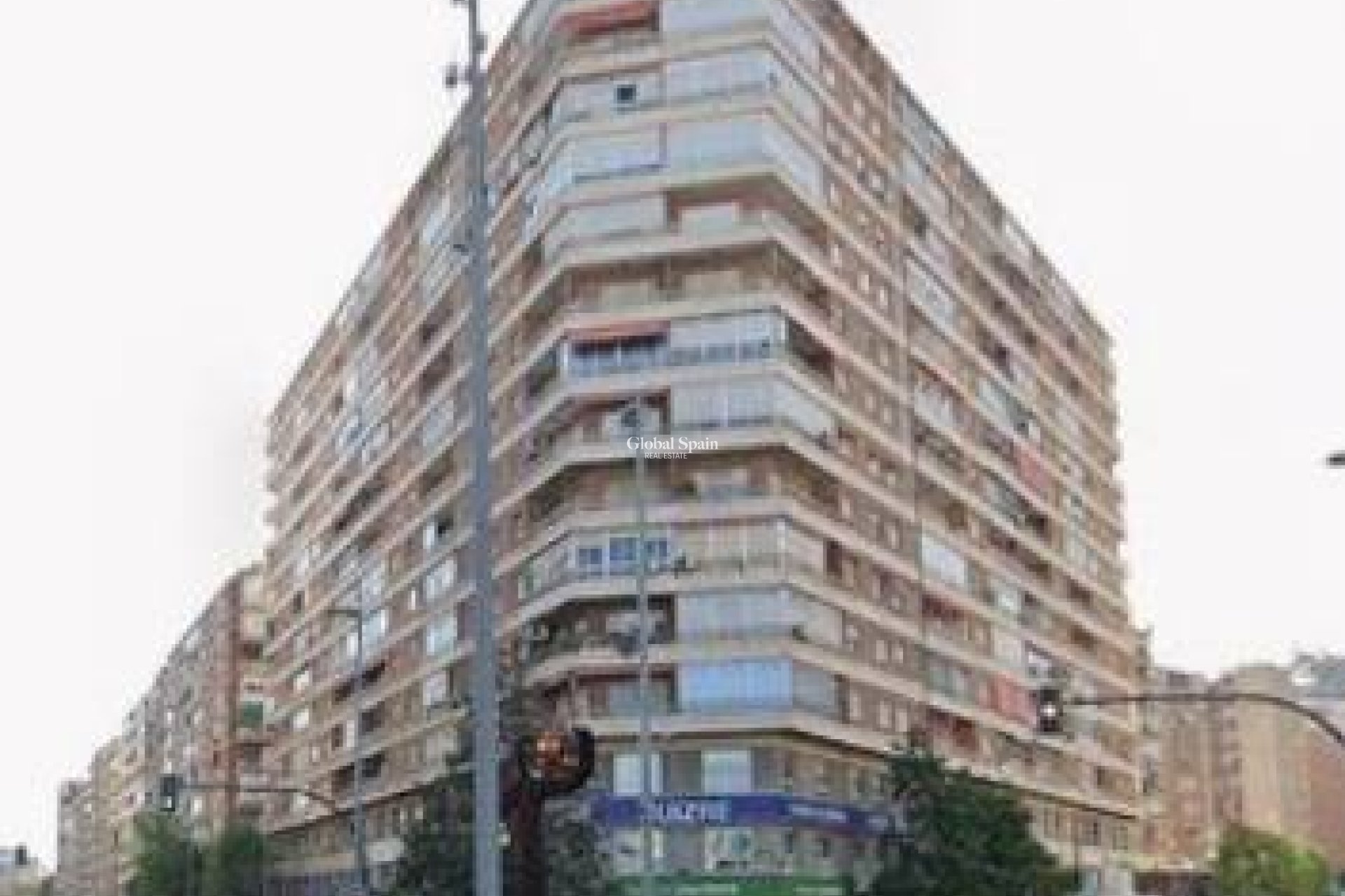 Resale - APARTMENT -
MURCIA - Centro