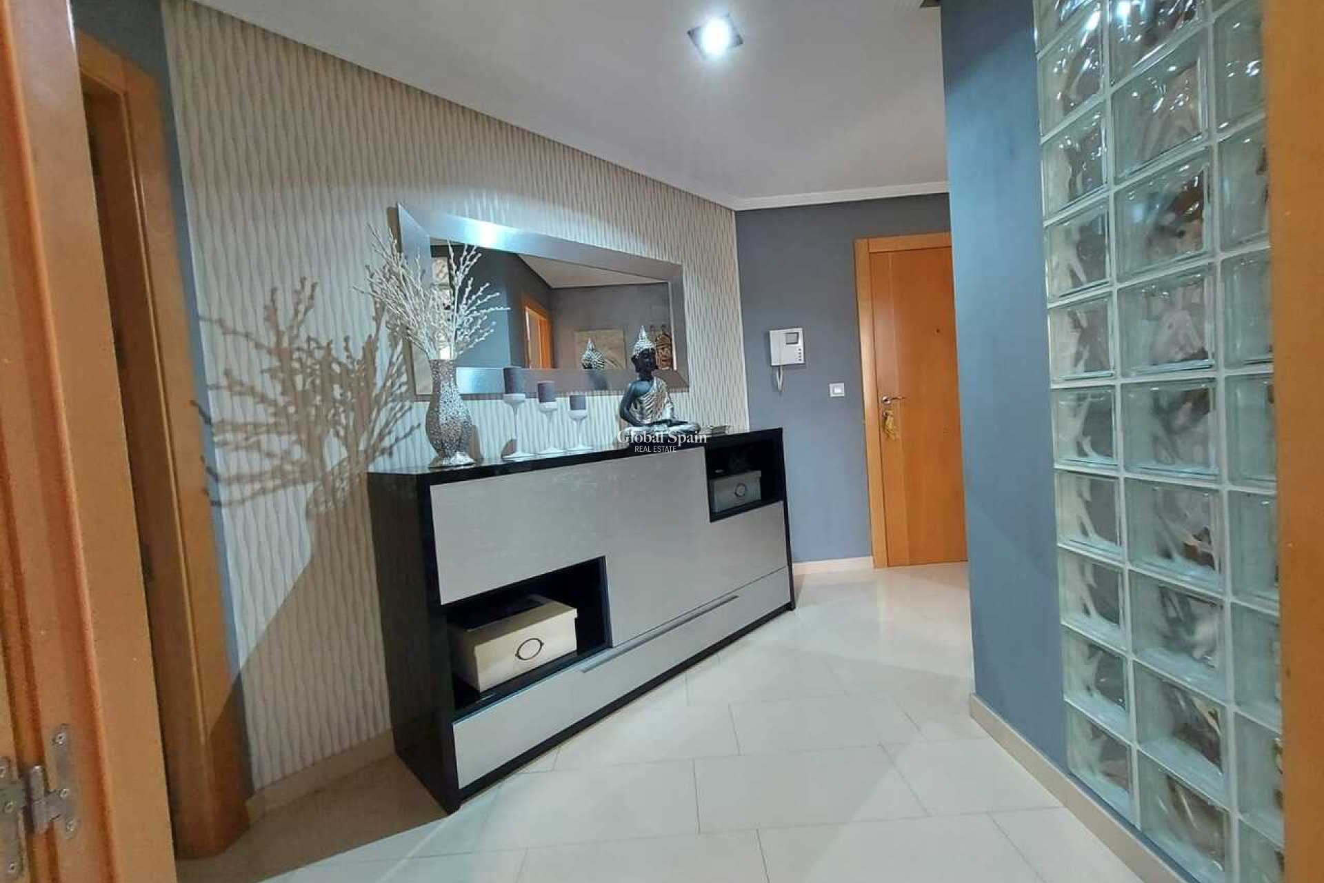 Resale - APARTMENT -
MURCIA - Inland