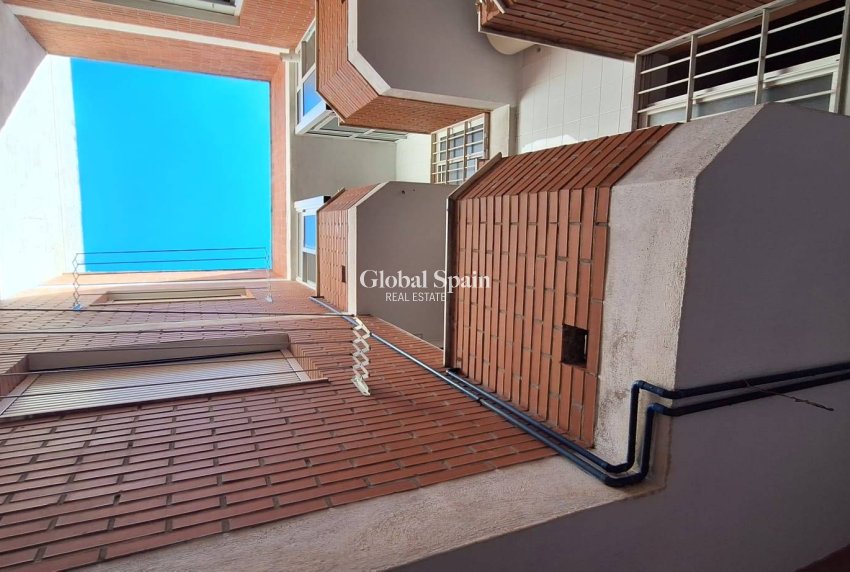 Resale - APARTMENT -
MURCIA - San Benito-patiño