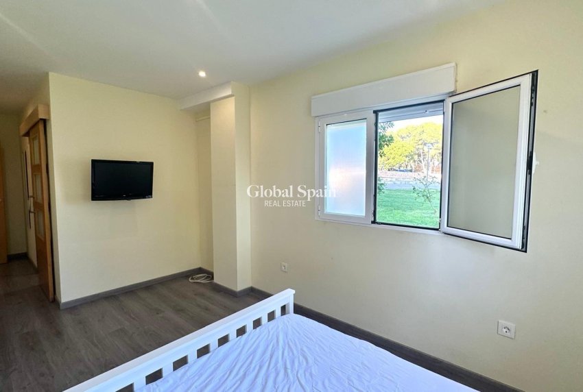 Resale - APARTMENT -
ORIHUELA COSTA - Altos de campoamor