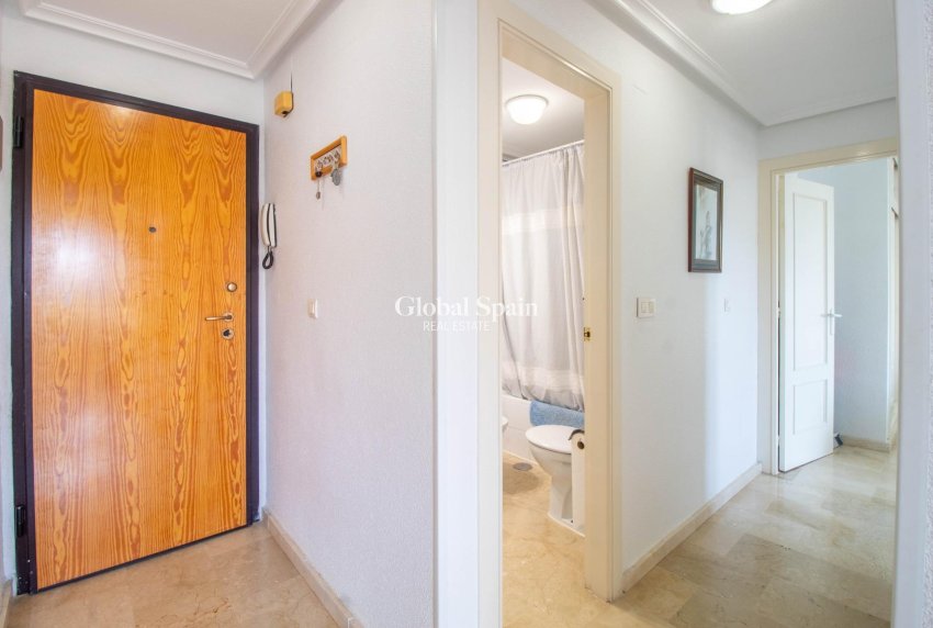 Resale - APARTMENT -
ORIHUELA COSTA - Altos de Campoamor