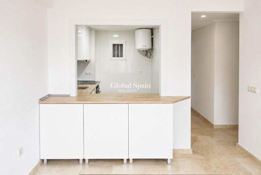 Resale - APARTMENT -
ORIHUELA COSTA - Altos de campoamor