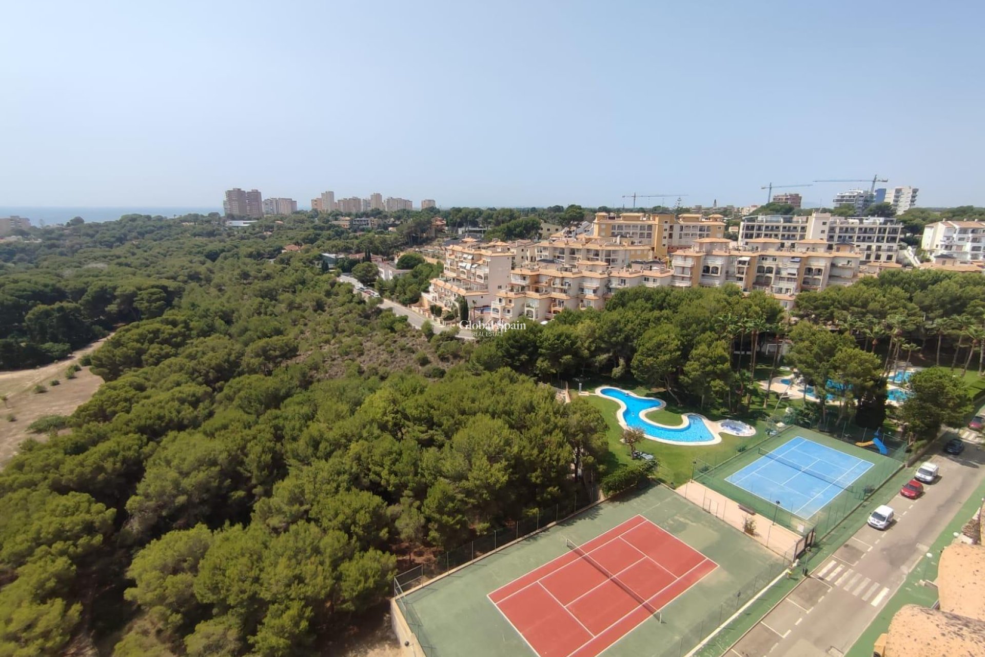 Resale - APARTMENT -
ORIHUELA COSTA - Altos de campoamor