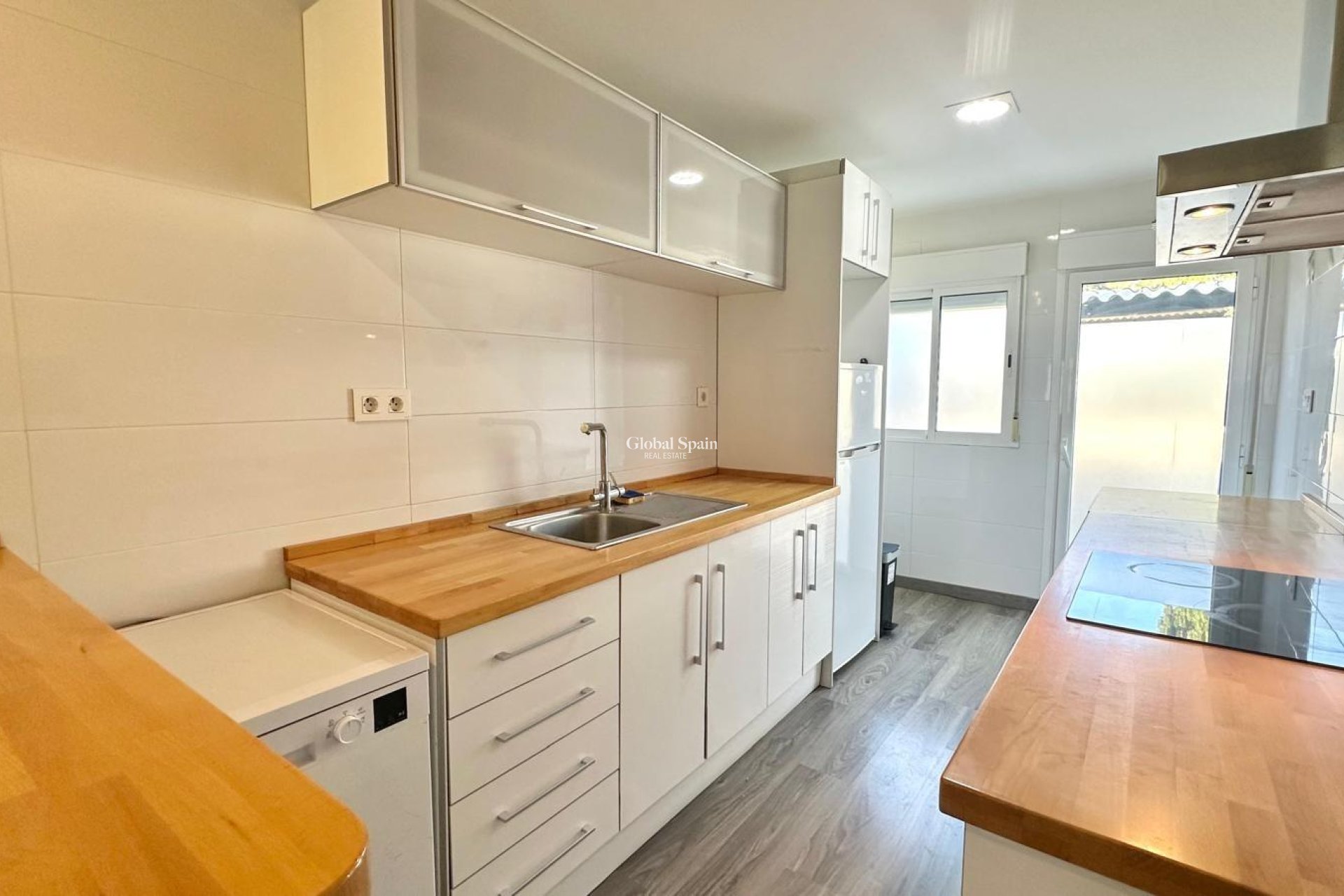 Resale - APARTMENT -
ORIHUELA COSTA - Altos de campoamor