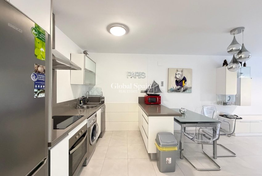 Resale - APARTMENT -
ORIHUELA COSTA - Altos de campoamor