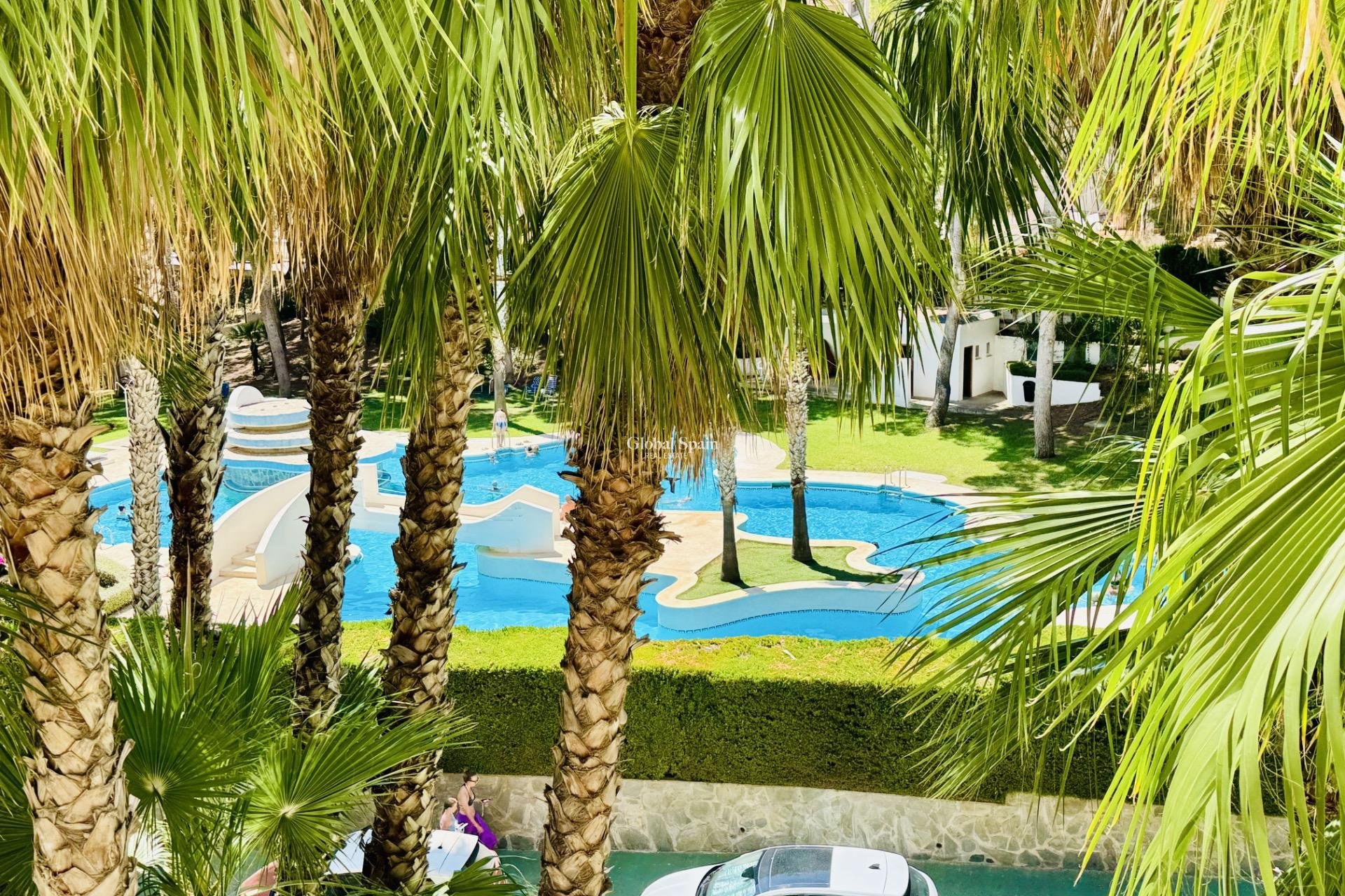 Resale - APARTMENT -
ORIHUELA COSTA - Altos de campoamor