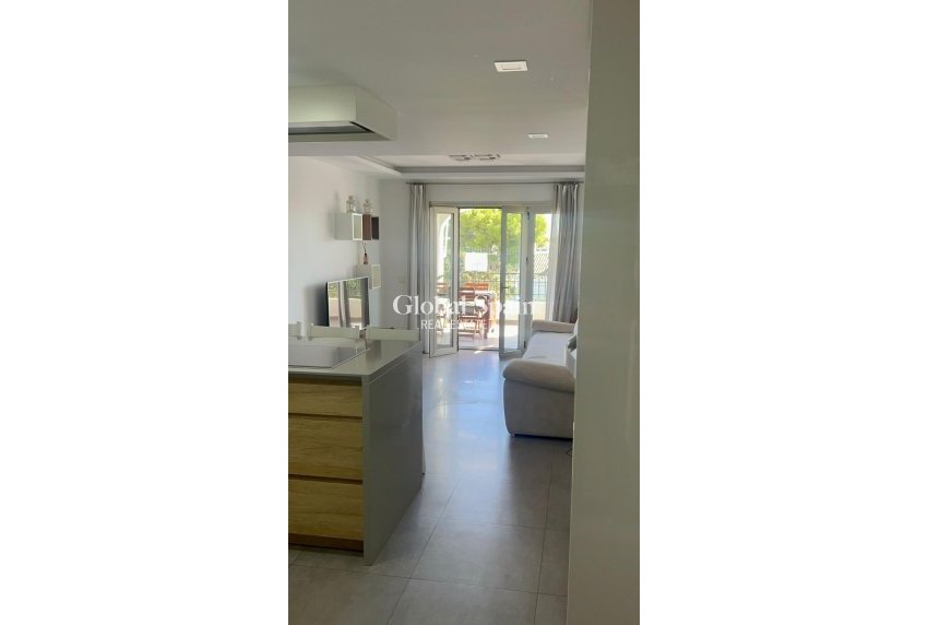 Resale - APARTMENT -
ORIHUELA COSTA - CABO ROIG