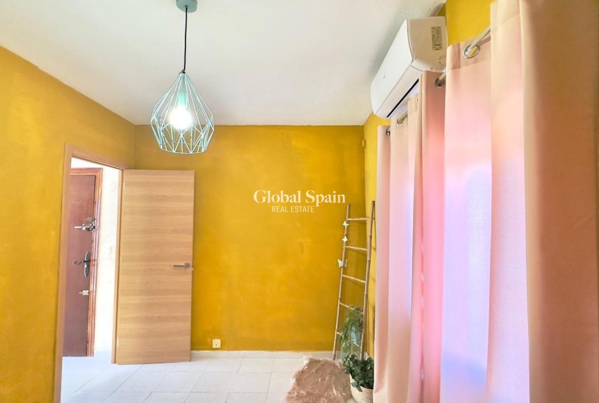 Resale - APARTMENT -
ORIHUELA COSTA - CABO ROIG