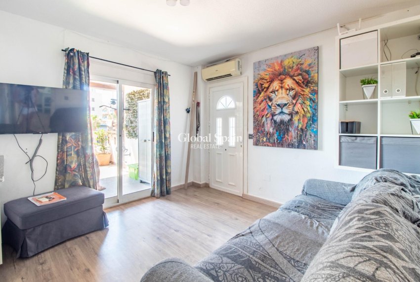 Resale - APARTMENT -
ORIHUELA COSTA - CABO ROIG