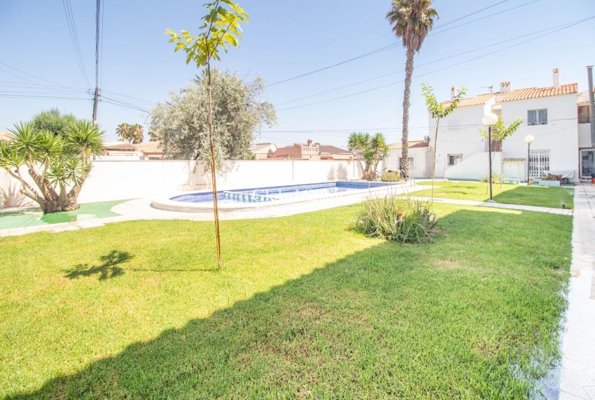 Resale - APARTMENT -
ORIHUELA COSTA - CABO ROIG