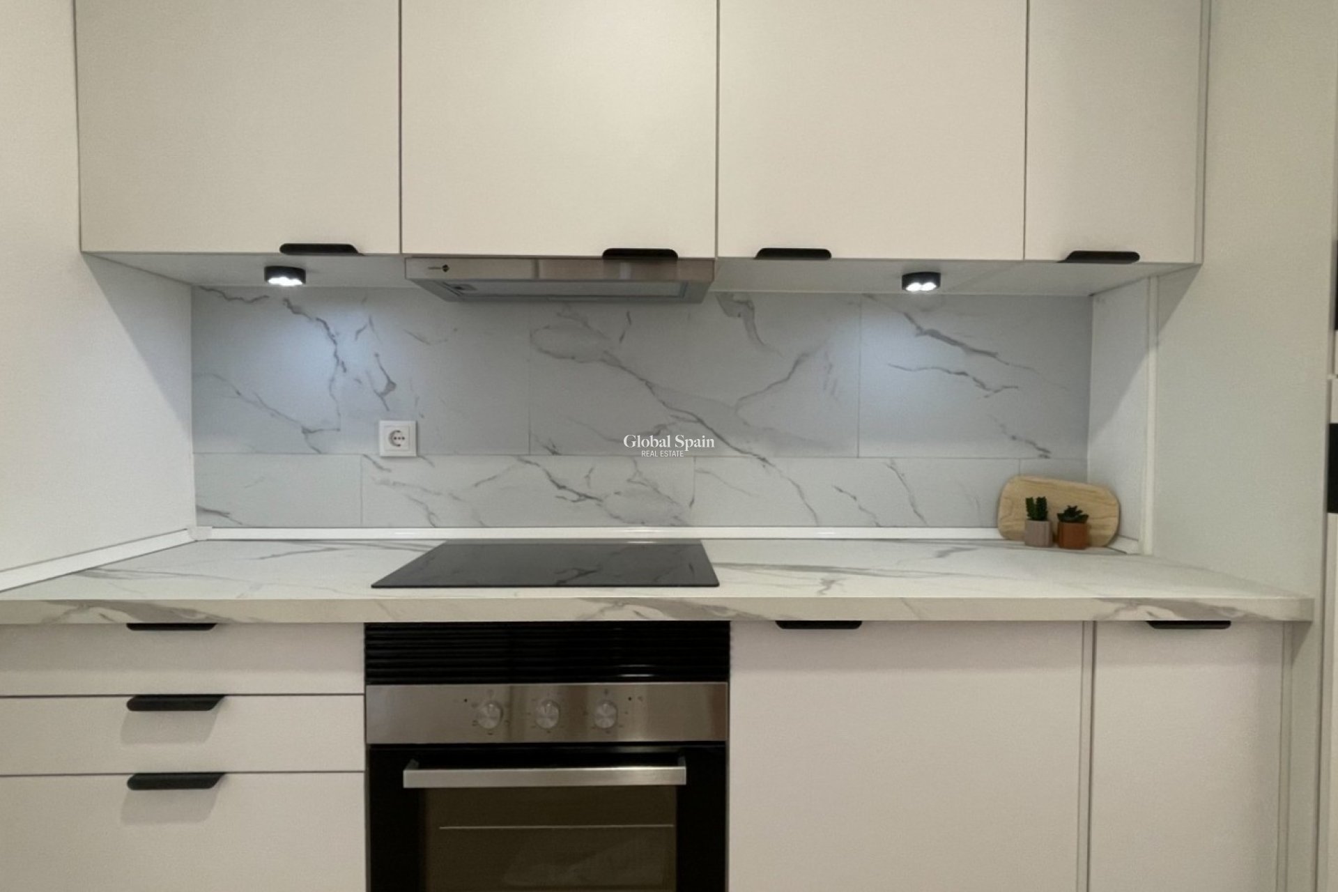 Resale - APARTMENT -
ORIHUELA COSTA - CABO ROIG