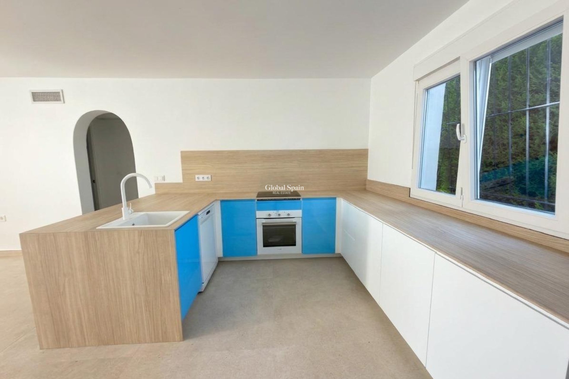 Resale - APARTMENT -
ORIHUELA COSTA - CABO ROIG