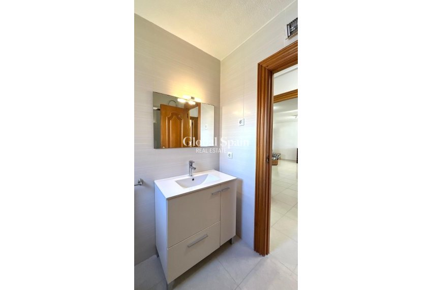 Resale - APARTMENT -
ORIHUELA COSTA - CAMPOAMOR