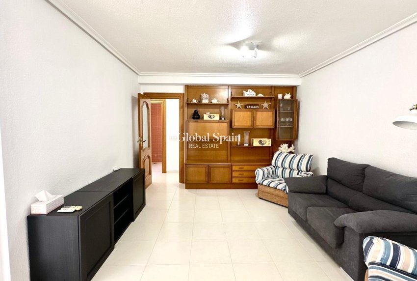 Resale - APARTMENT -
ORIHUELA COSTA - CAMPOAMOR