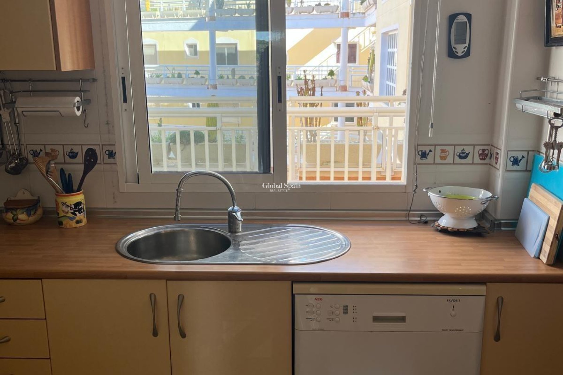 Resale - APARTMENT -
ORIHUELA COSTA - CAMPOAMOR