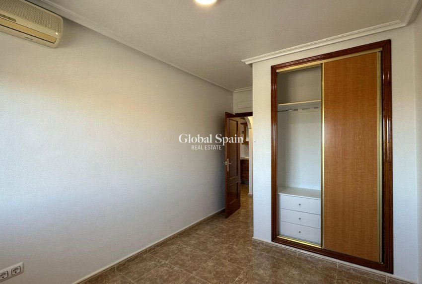 Resale - APARTMENT -
ORIHUELA COSTA - CAMPOAMOR